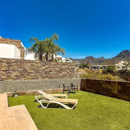 Luxury In Habitats Del Duque Villa *