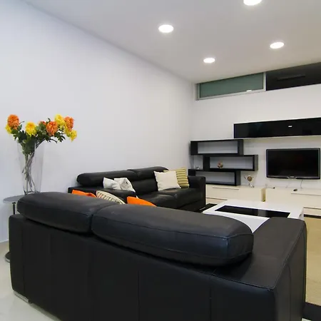 Villa Luxury In Habitats Del Duque *