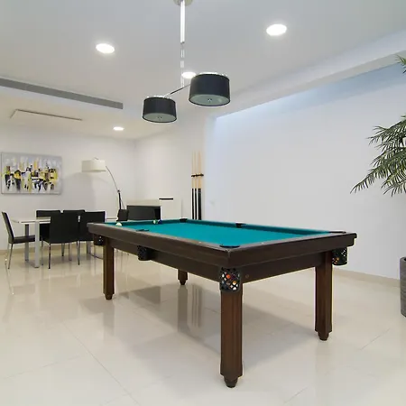 Luxury In Habitats Del Duque * 아데헤