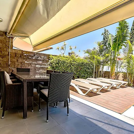 Luxury In Habitats Del Duque * 아데헤