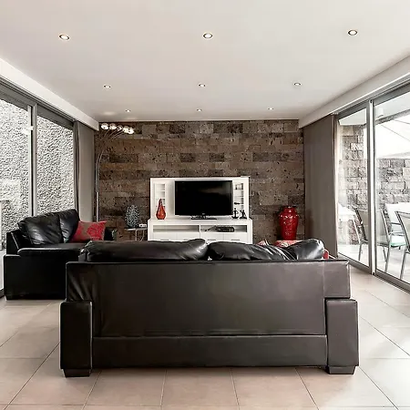 Luxury In Habitats Del Duque 아데헤