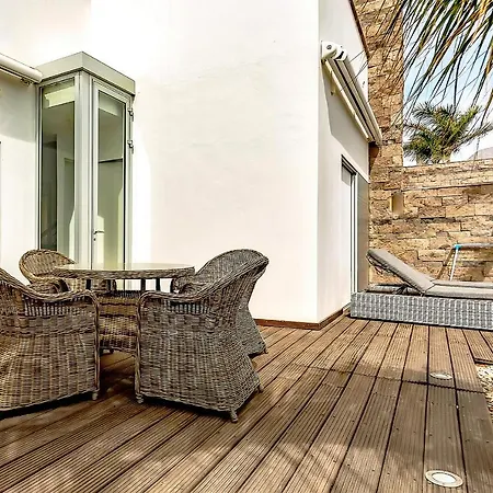 Luxury In Habitats Del Duque 아데헤